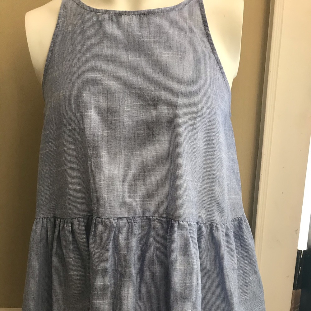 Hem and Thread flattering tank